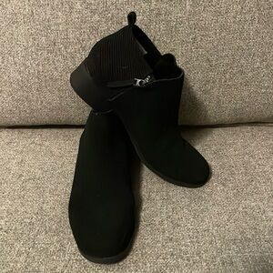 Women's TOMS Ankle Boots - Size 8